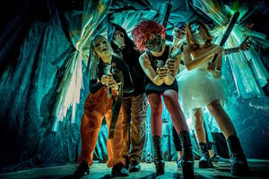 Фотография перформанса Андеграунд от компании Изоляция (Фото 2)